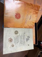 Load image into Gallery viewer, THE LION KING EXCLUSIVE DELUXE LIMITED EDITION BOX SET w/COA