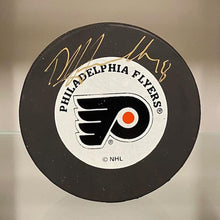 Load image into Gallery viewer, SIGNED Dale Hawerchuck (Philadelphia Flyers) Hockey Puck (w/COA)